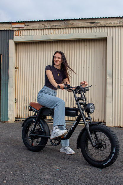 X73 | Black Frame Brown Seat - SEBSABO